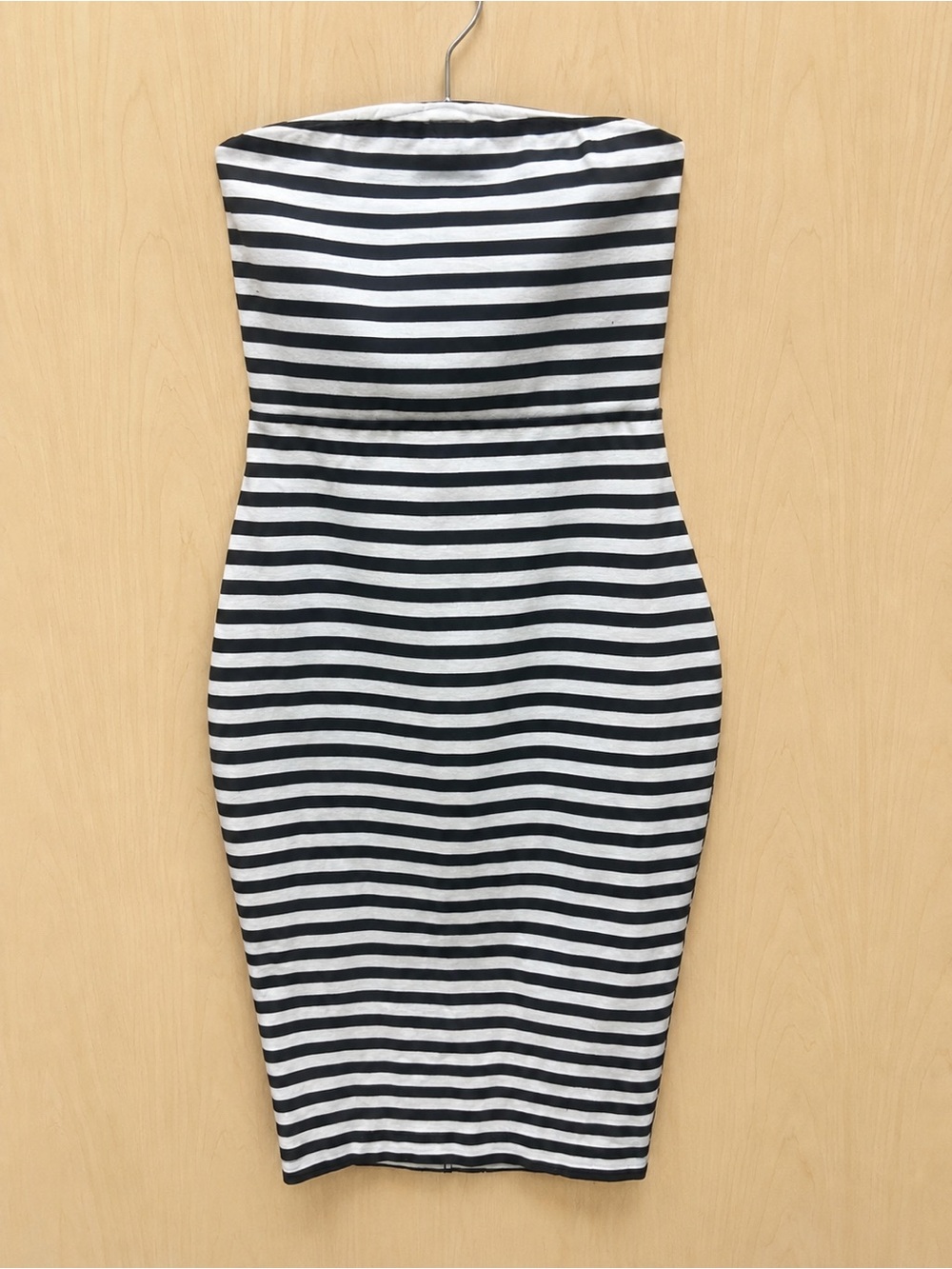 Express Black White Striped Strapless Bodycon Midi Dress XS - Picture 3 of 3